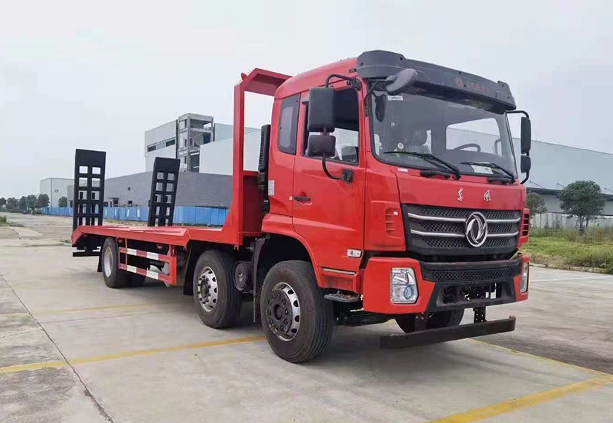 國六東風(fēng)D17-Z小三軸平板運(yùn)輸車
